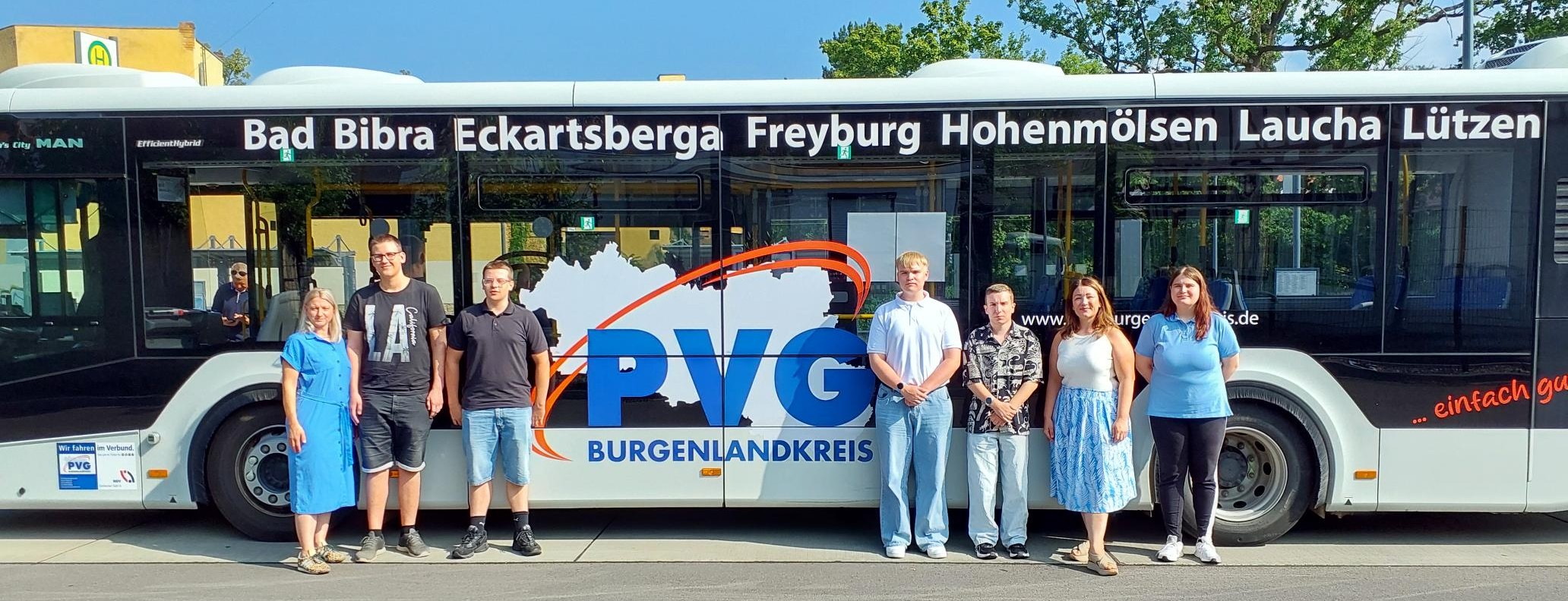 (Kristin Bergmann- Personalreferentin, Nico Serfling, Tim Dienemann, Elias Nechanitzky, Lucas Schulz, Christin Jaenisch-Personalleiterin und Liliane Rockstroh- Azubi 3.LJ) 